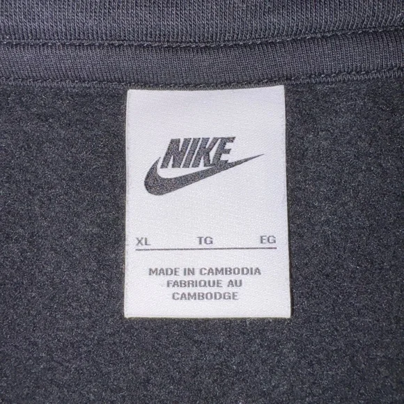 Nike Black Long-Sleeve Quarter-Zip with White Accents XL - Picture 3 of 3